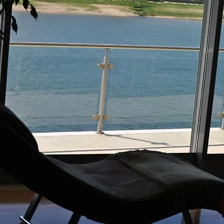 The Douro River House - Oporto